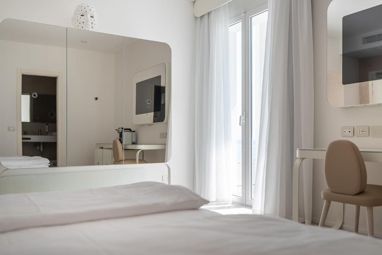 Unico Hotel 5*